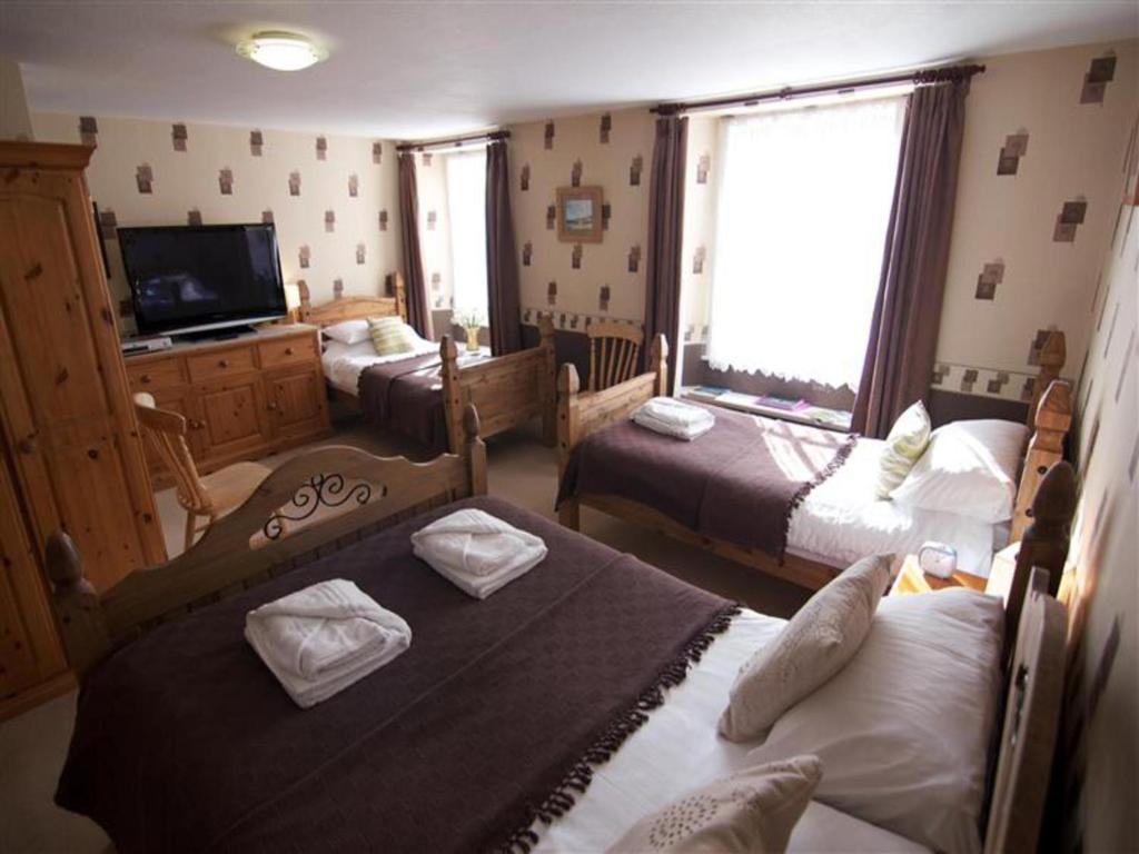 Отель King'S Arms Лостуитиел Номер фото